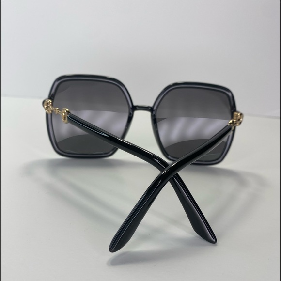 New - Gucci Oversized Sunglasses 100% Authentic GG0890S - Picture 7 of 9